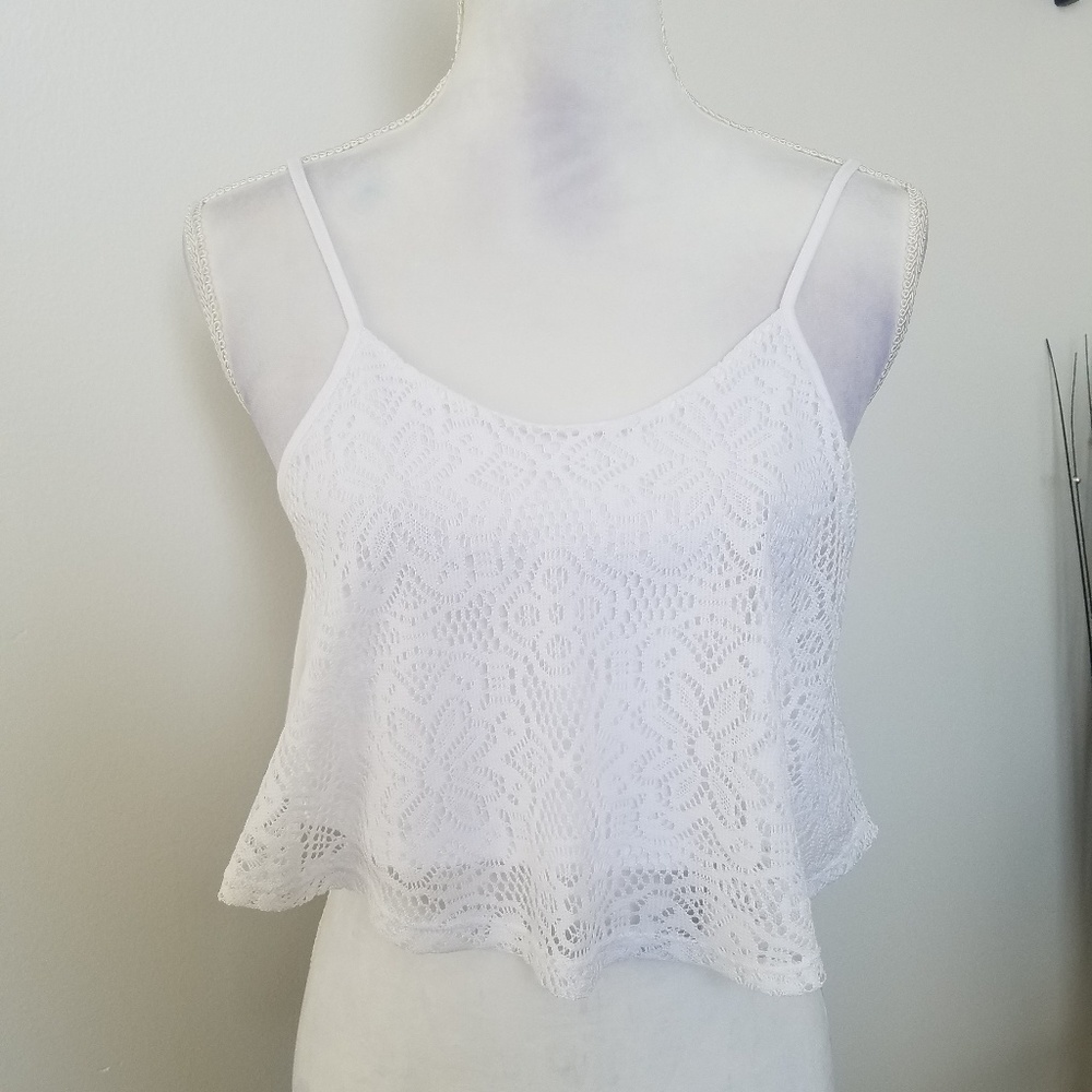 Whote crochet crop tank top